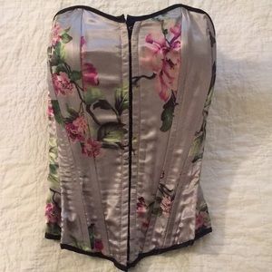 Satin Corset by Morgan de Toi! 🌺🌷🌸
